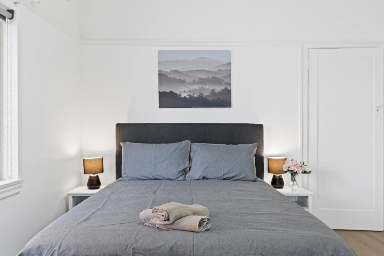 Burwood New 2 Bedroom 2 Bath Apt Free Parking Sydney Buitenkant foto